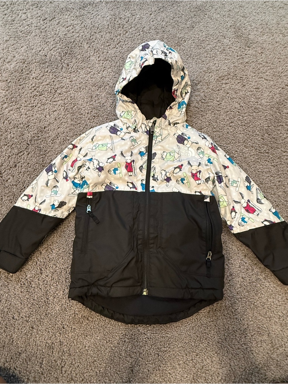 The North Face Kids Two-Tone Hooded Puffer Jacket - Black and White Multi-Print
